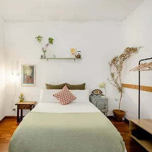 https://habitacin-en-la-rambla.catalonia-hotels.com